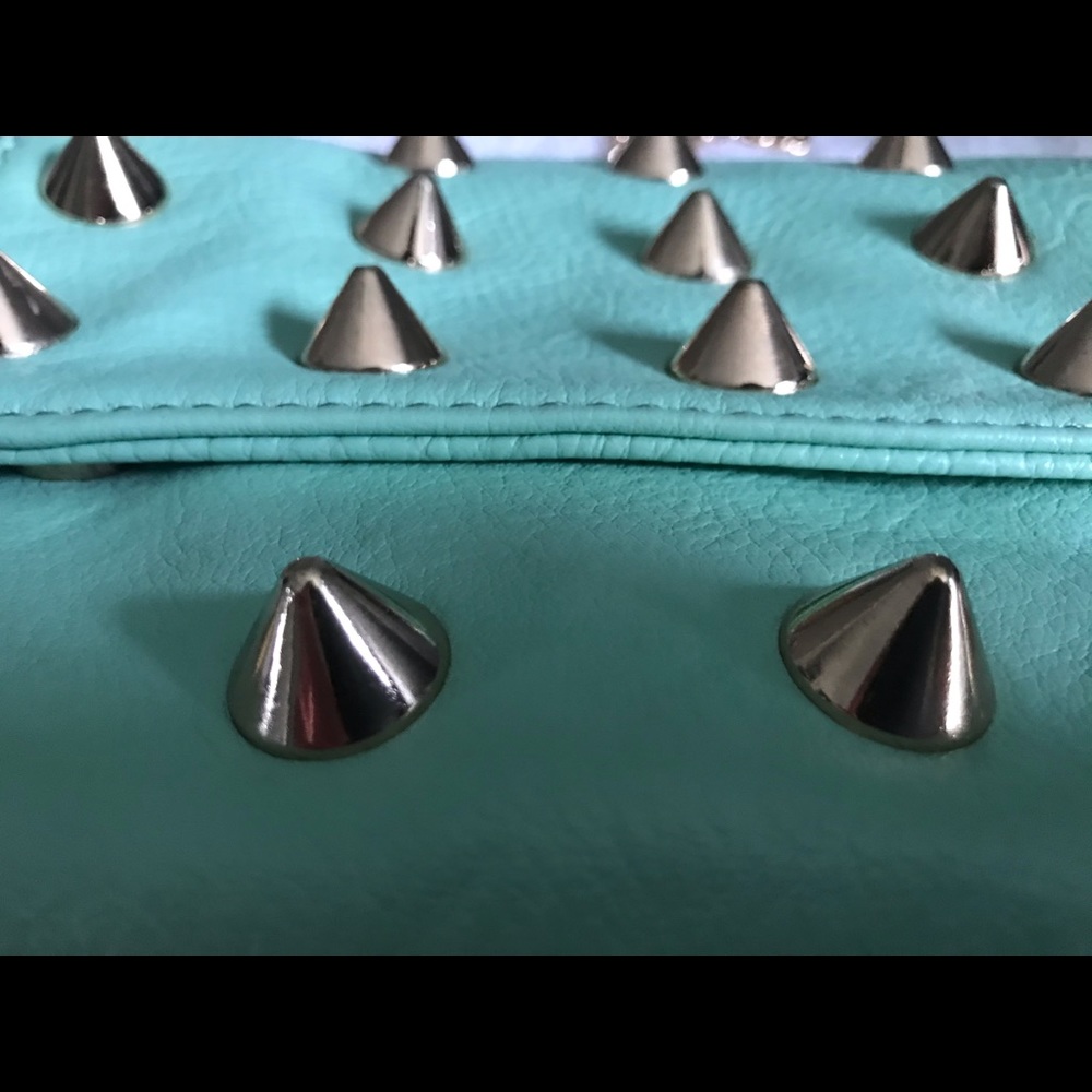Street Level mint green purse with studs and chain